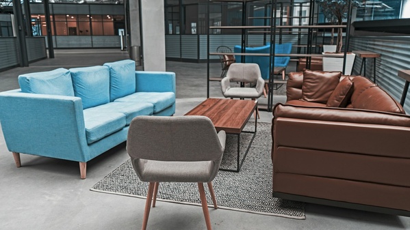 Loungemöbel für Empfang und Wartebereich