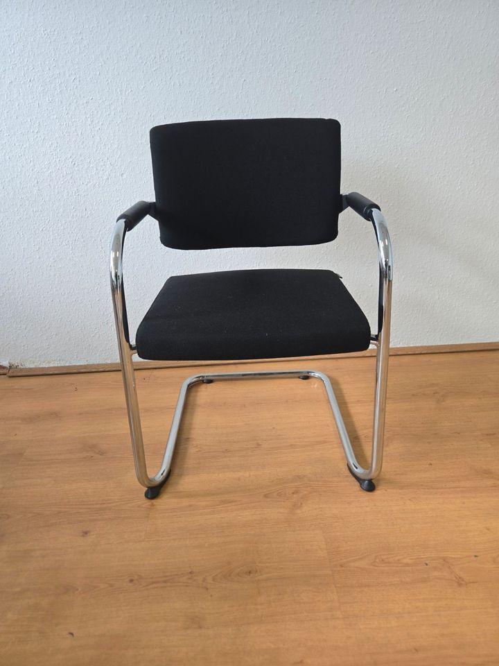Dauphin Teo 2 Freischwinger Besucherstuhl Schwarz/Chrom