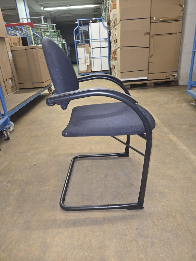 Vitra Onda Freischwinger Besucherstuhl Schwarz von Mario Bellini – Zustand B Seitenansicht
