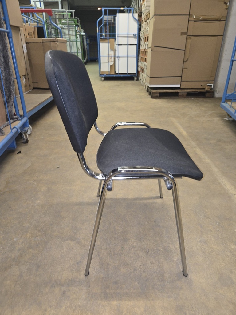 Nowy Styl ISO Stapelstuhl Schwarz/Chrom – Zustand B Seitenansicht