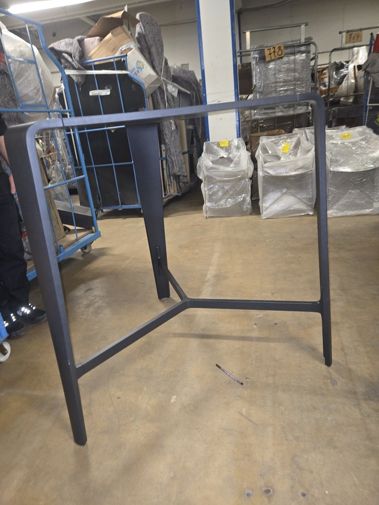 Brunner hoc 9181 Stehtisch dreieckig Schwarz – Zustand B Ansicht 2